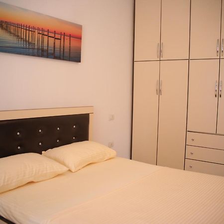 Pleasant Apartment With Free Dedicated Parking In Komuna E Parisit Тирана Экстерьер фото