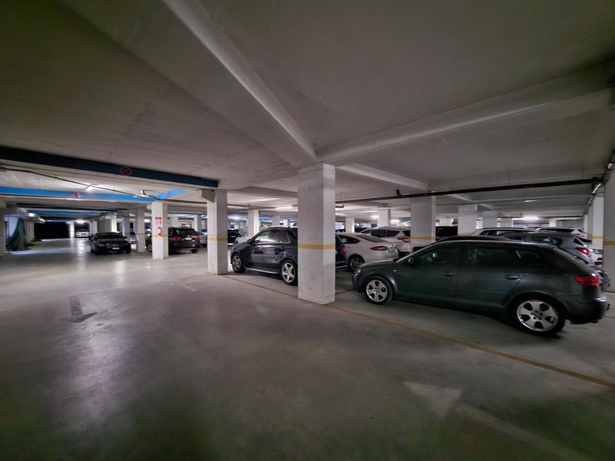 Pleasant Apartment With Free Dedicated Parking In Komuna E Parisit Тирана Экстерьер фото