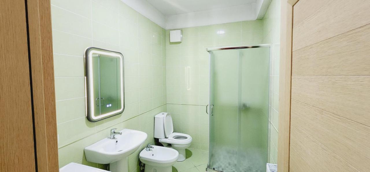 Pleasant Apartment With Free Dedicated Parking In Komuna E Parisit Тирана Экстерьер фото